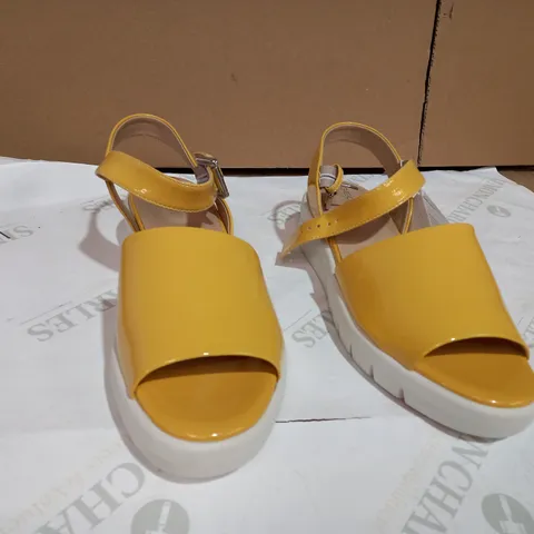 GEOX RESPIRA LIGHT YELLOW SANDALS SIZE 6