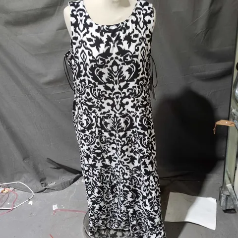 BAROQUE PRINT MIDI DRESS – WOMEN'S, BLACK/WHITE (SIZE 16)
