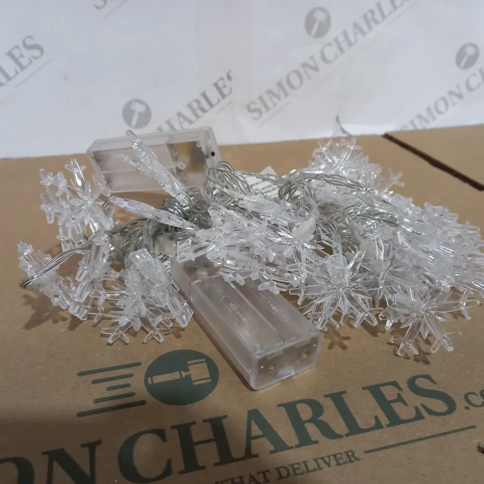 BOXED HOME REFLECTIONS SET OF 2 SNOWFLAKE LIGHTS