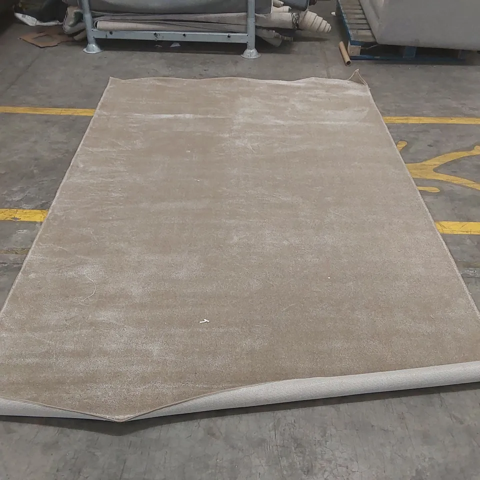 QUALITY DESIGNER ITALIAN MADE AREA RUG - APPROXIMATELY 300 x 198cm