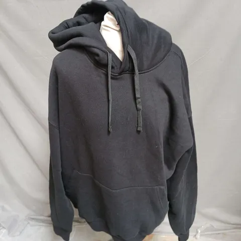 PULL&BEAR RELAXED FIT HOODIE IN BLACK SIZE XL