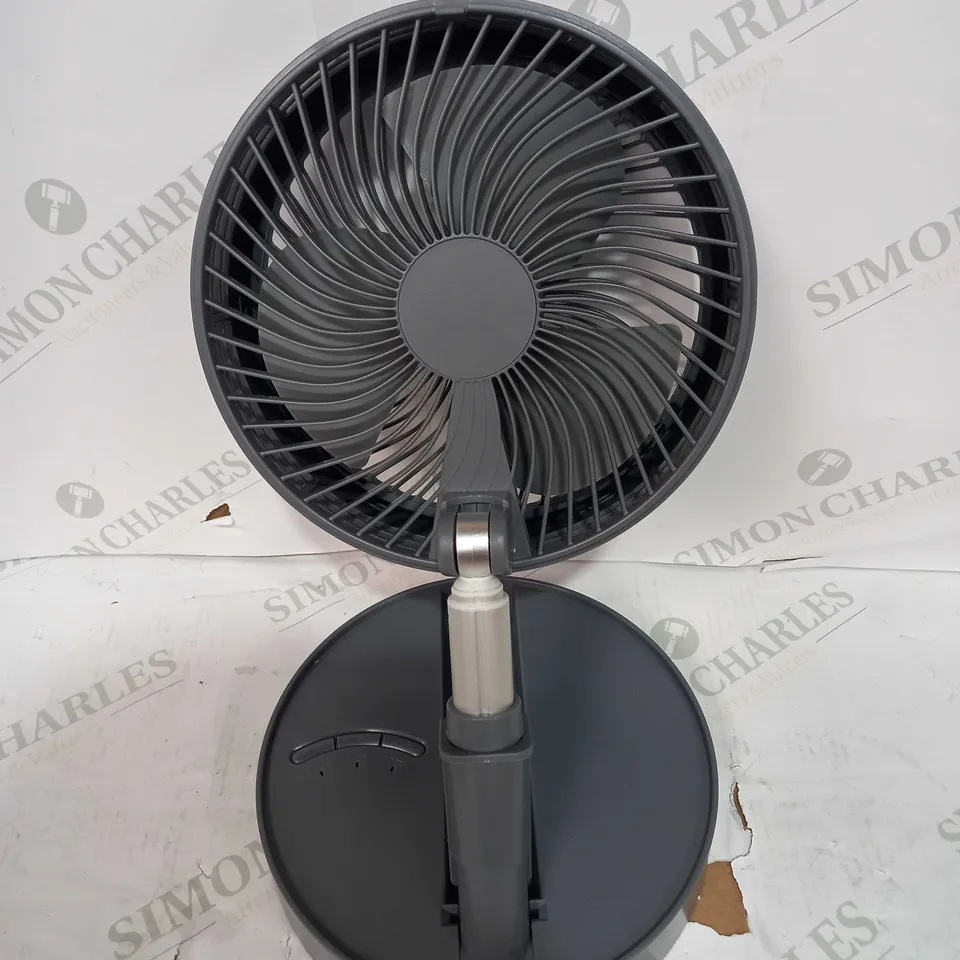 BELL & HOWELL RECHARGEABLE EXTENDABLE DESK & FLOOR FAN, GREY
