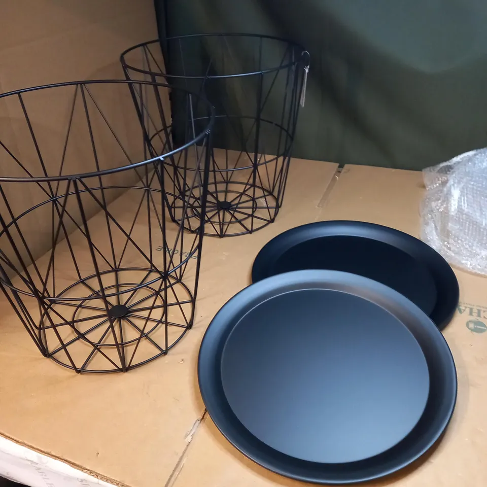 BLACK METAL SIDE TABLE DUO