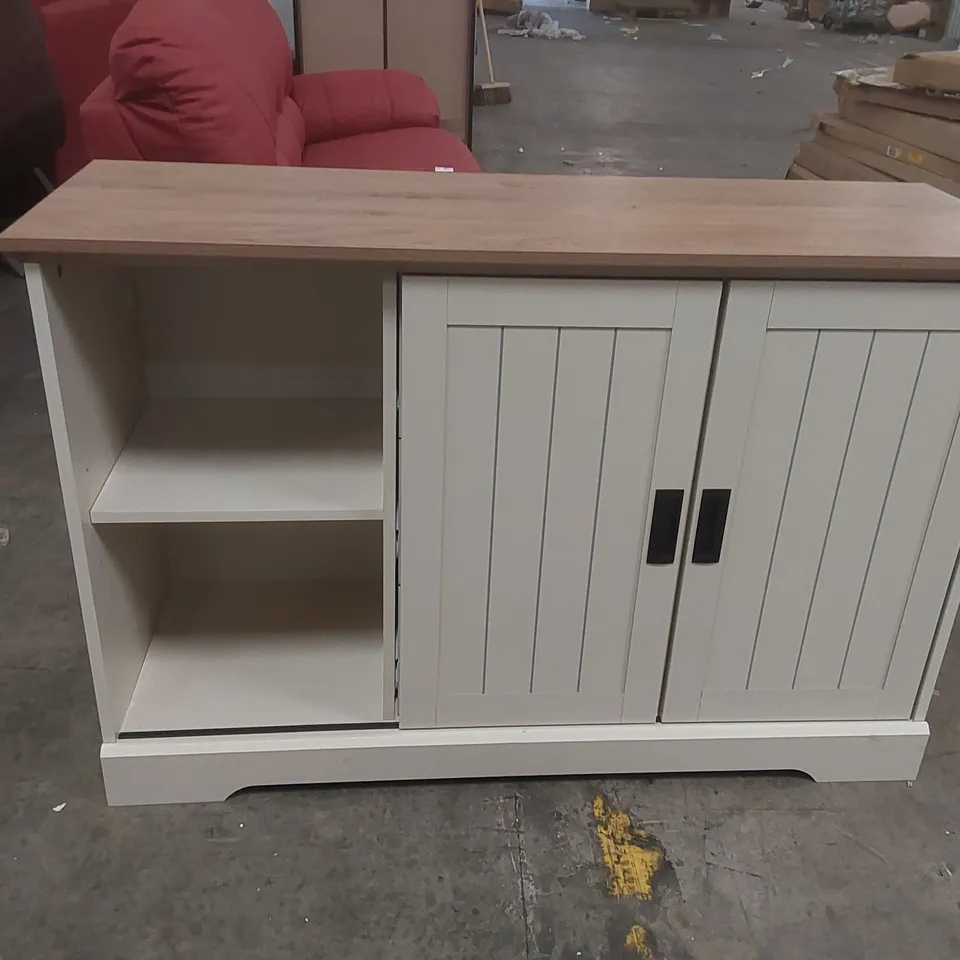 ERISON 2 SIDING DOORS AND 3 DRAWER SIDEBOARD