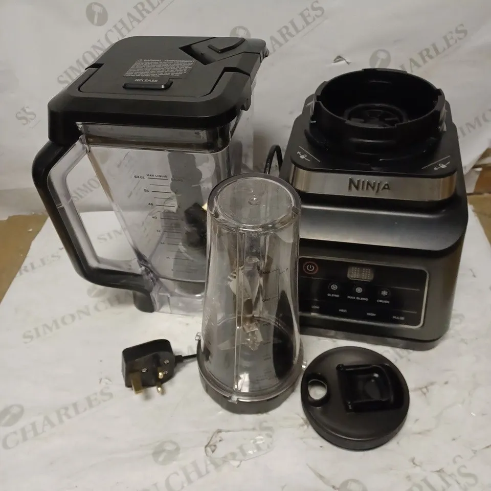 NINJA BLENDER WITH AUTO-IQ (BN750UK) BLACK/SILVER