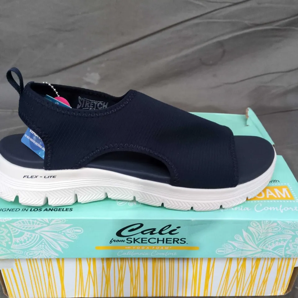 BOXED SKECHERS CALI NAVY SLIP-ON SANDALS – WOMEN'S, SIZE 7 (US) – YOGA FOAM