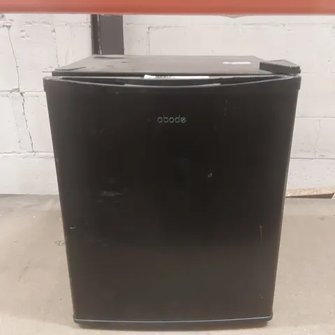 ABODE A25THBC102B DRINKS COOLER BLACK
