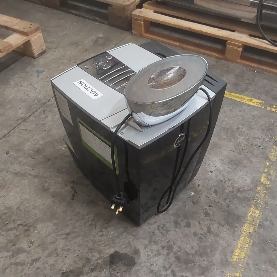 JURA COMMERCIAL BEAN TO CUP COFFEE MACHINE