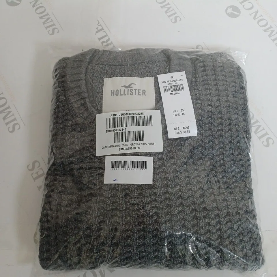 HOLLISTER KNITTED JUMPER SIZE M 