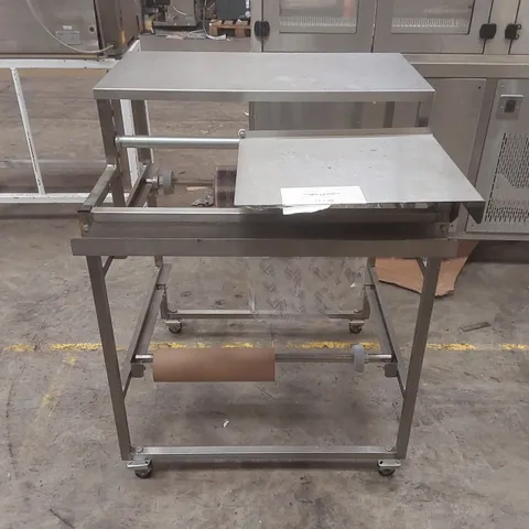 COMMERCIAL PACKAGING TABLE