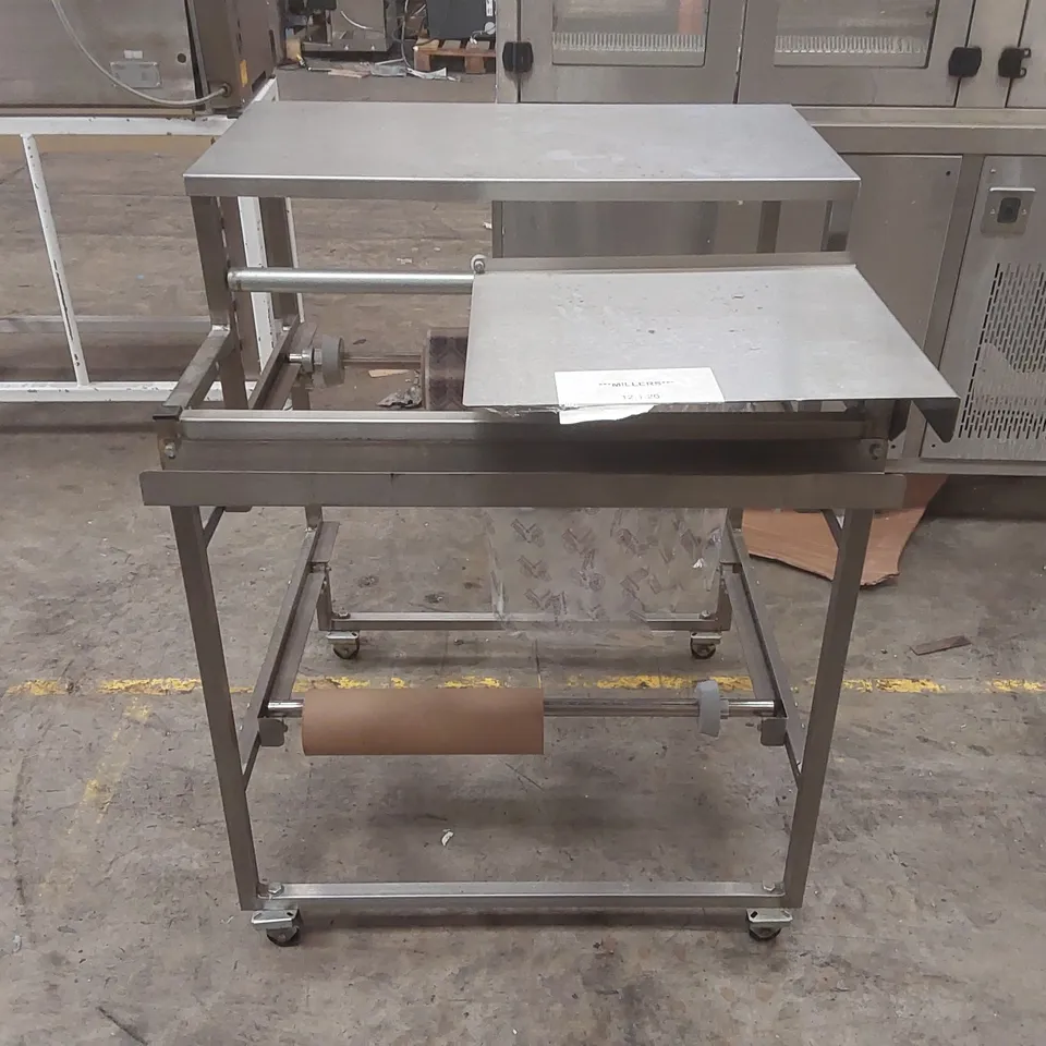COMMERCIAL PACKAGING TABLE
