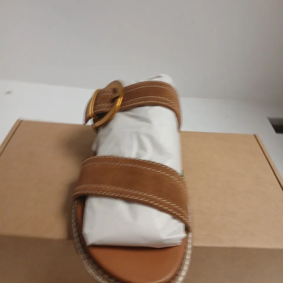 BOXED PAIR OF BODEN WOMEN'S BROWN LEATHER SANDALS, STRAPPY BUCKLE – UK 8.5