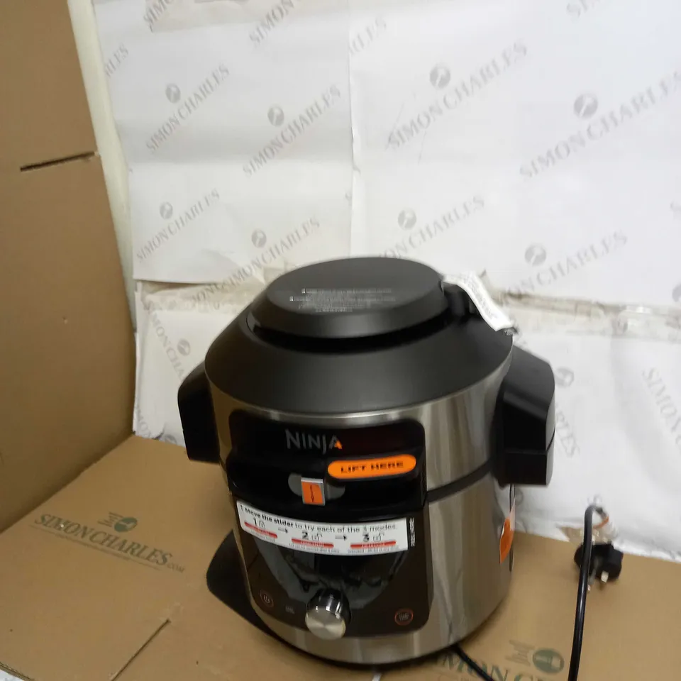 NINJA FOODI SMARTLID MULTI COOKER 