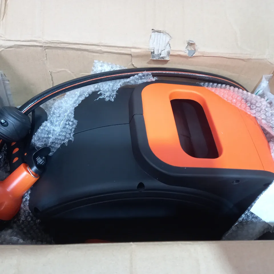 SFIXX AUTO REWIND & SLOW RETURN 30M HOSE REEL WITH 9 PATTERN SPRAY GUN