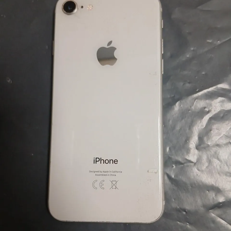 Apple iPhone Smartphone – Front passcode screen, cracked home button
