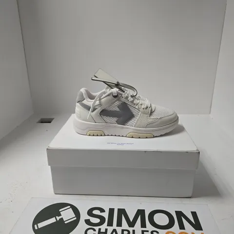 BOXED PAIR OF OFF-WHITE MEN'S OUT OF OFFICE CLASSIC TRAINERS, TRADEMARK BRANDING SIZE EU 38