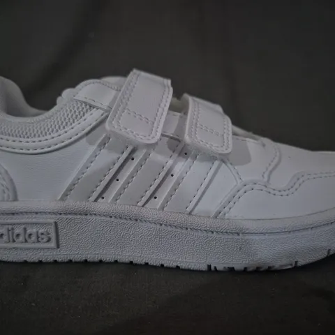 BOXED PAIR OF ADIDAS HOOPS 3.0 CF KID'S SHOES IN WHITE UK SIZE 10K