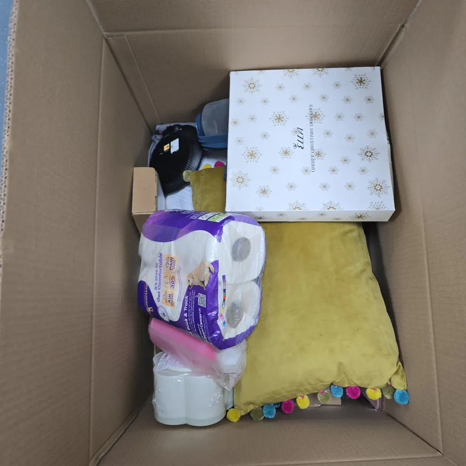 BOX OF APPROXIMATELY 15 ASSORTED ITEMS TO INCLUDE: STANLEY CUP WITHOUT LID 