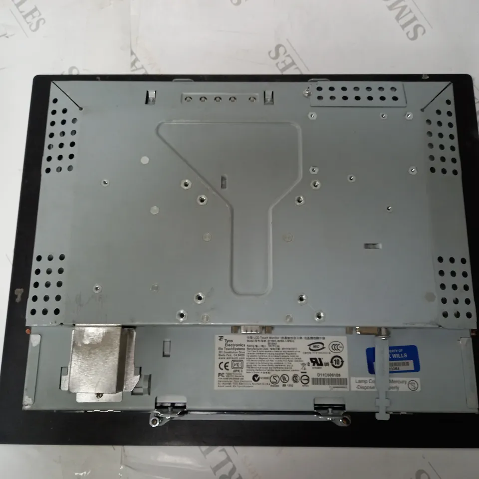 ELO TOUCHSYSTEMS 15" TOUCHSCREEN MONITOR ET1537L