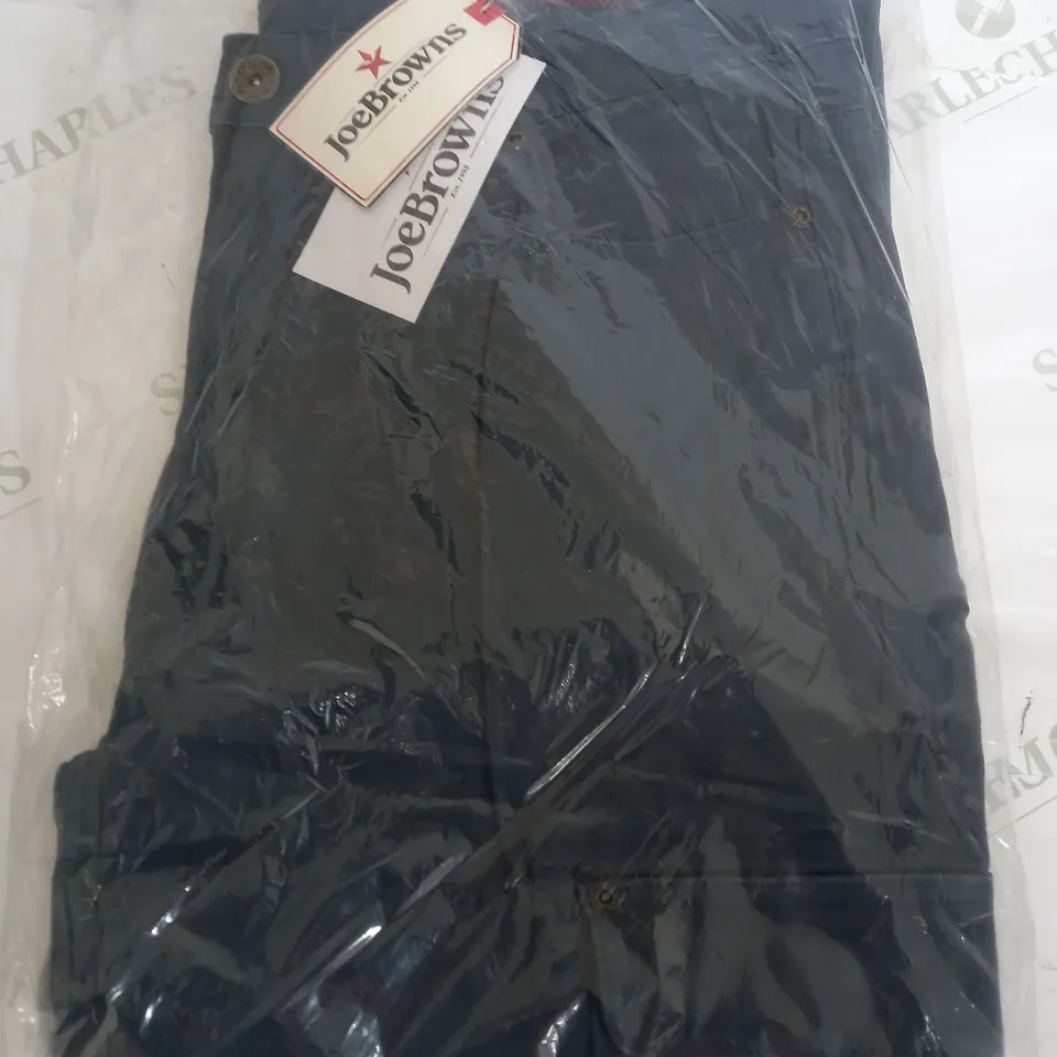 JOEBROWNS CARGO JEANS IN NAVY - SIZE 36