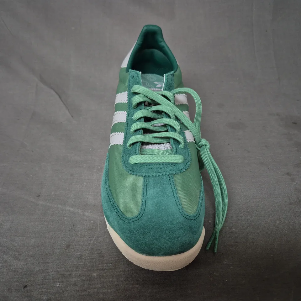 PAIR OF ADIDAS SL 72 RS SHOES IN GREEN/GREY UK SIZE 9