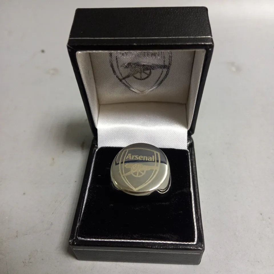 BOXED ARSENAL RING IN SILVER