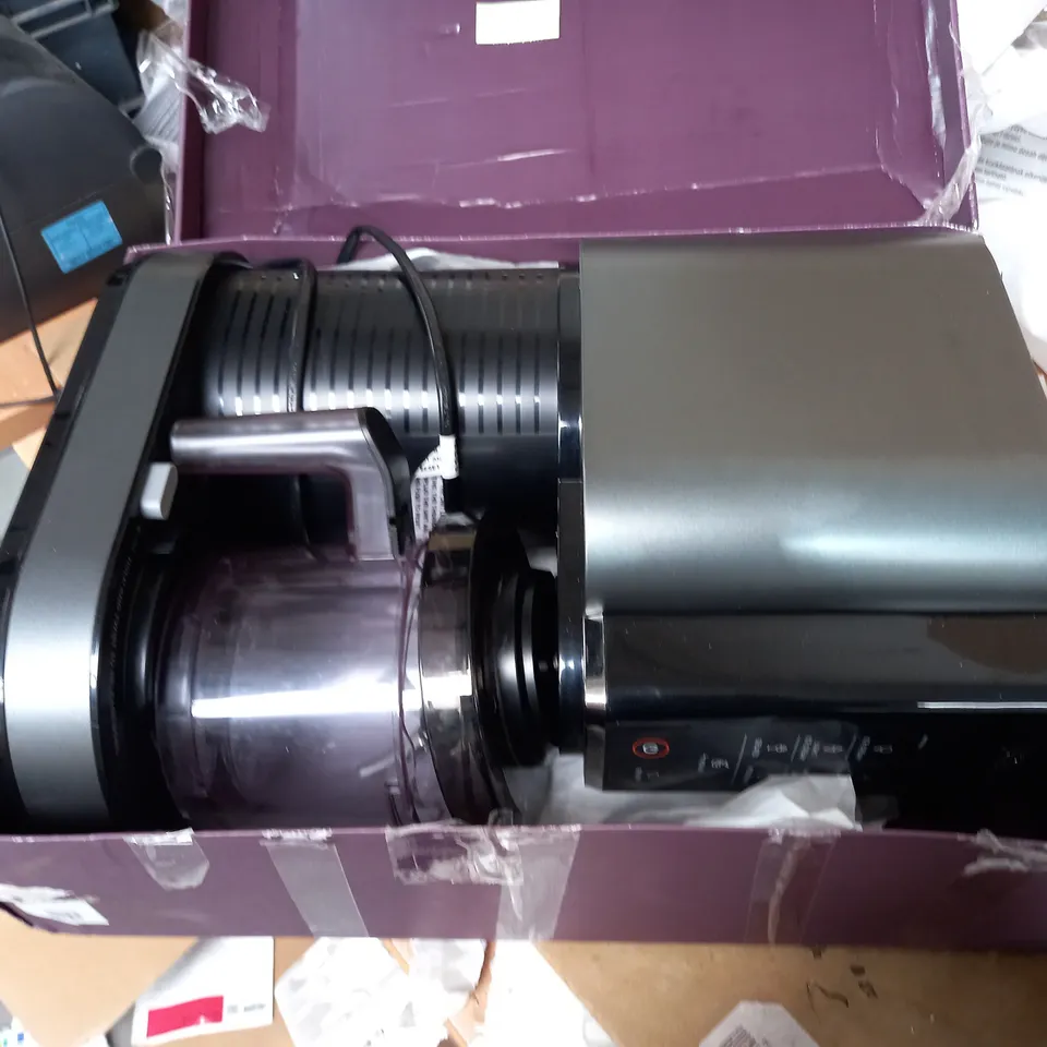 NINJA CREAMI ICE CREAM & DESSERT MAKER