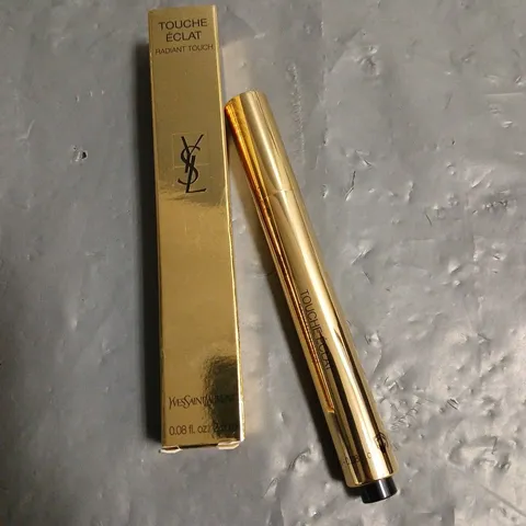 YVES SAINT LAURENT TOUCHE ÉCLAT ILLUMINATOR AND CORRECTOR - ROSE LUMIERE - 2.5ML