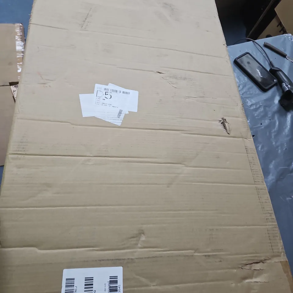 GAMING DESK ASPEN IN GREY 
