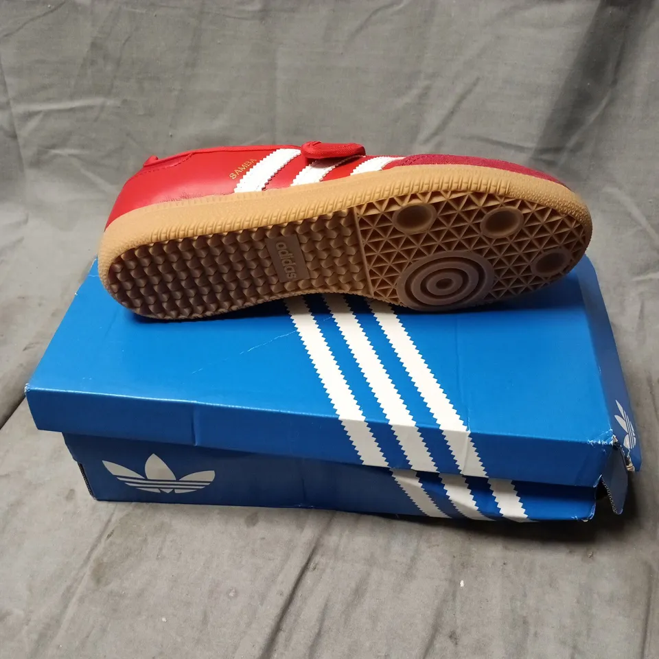 ADIDAS KIDS' VELCRO TRAINERS - RED (BOXED) SIZE 4