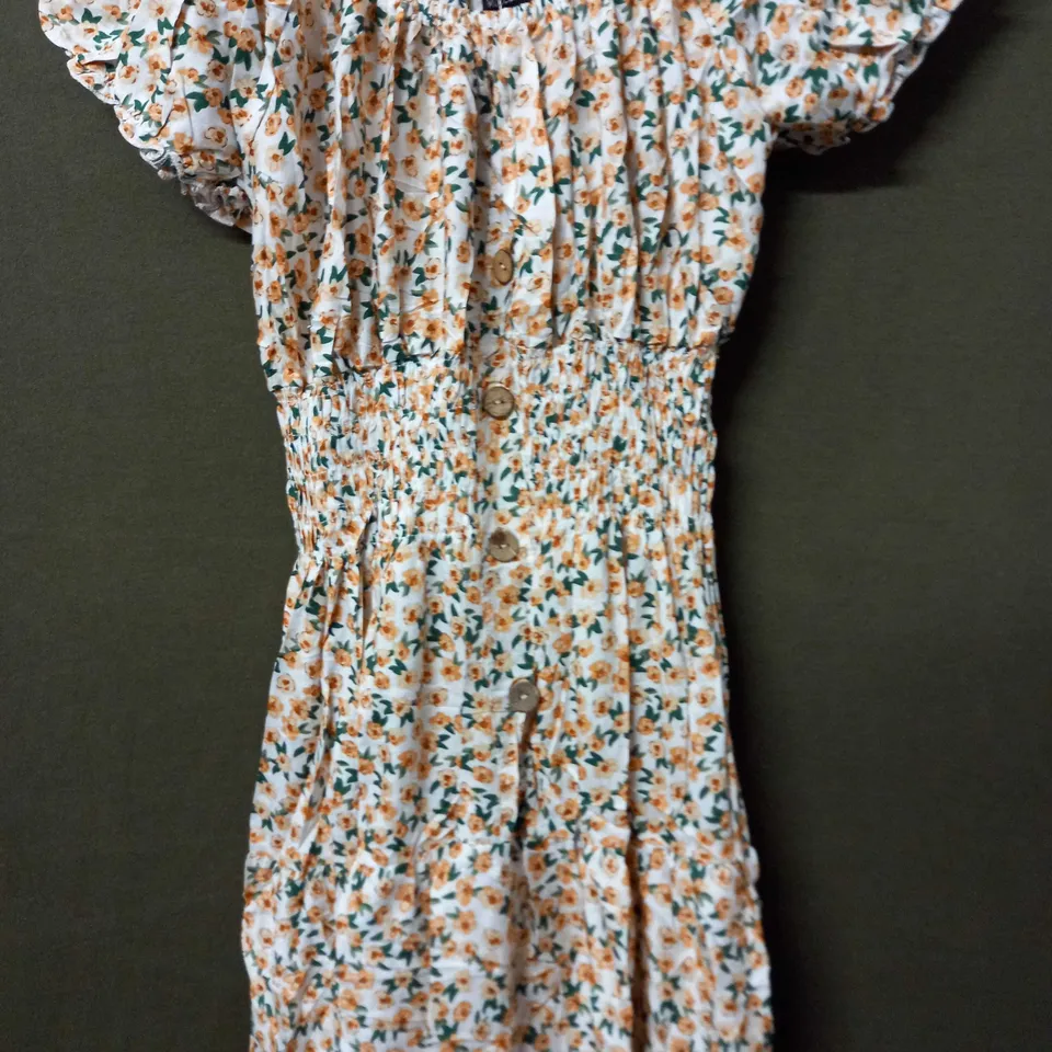KURT MULLER WOMAN PUFFY SLEEVE MAXI DRESS IN FLORAL DESIGN IN WHITE - S/M