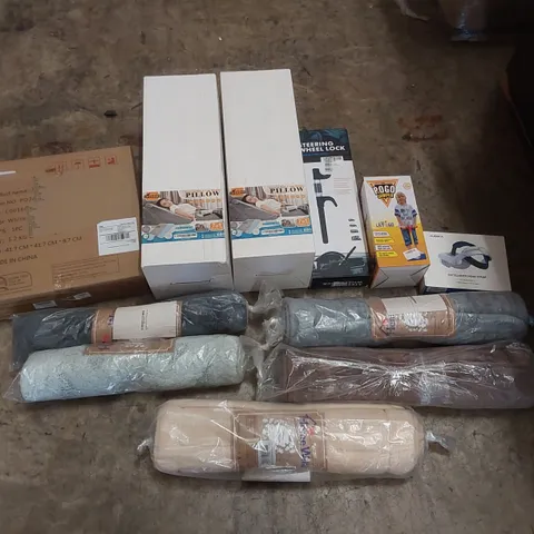 PALLET OF ASSORTED ITEMS INCLUDING: RUGS/BATH MATS, 3-TIER ROUND SIDE TABLE, COOLING WEDGE PILLOWS, STEERING LOCK, POGO JUMPER, META QUEST 3 HEAD STRAP ECT