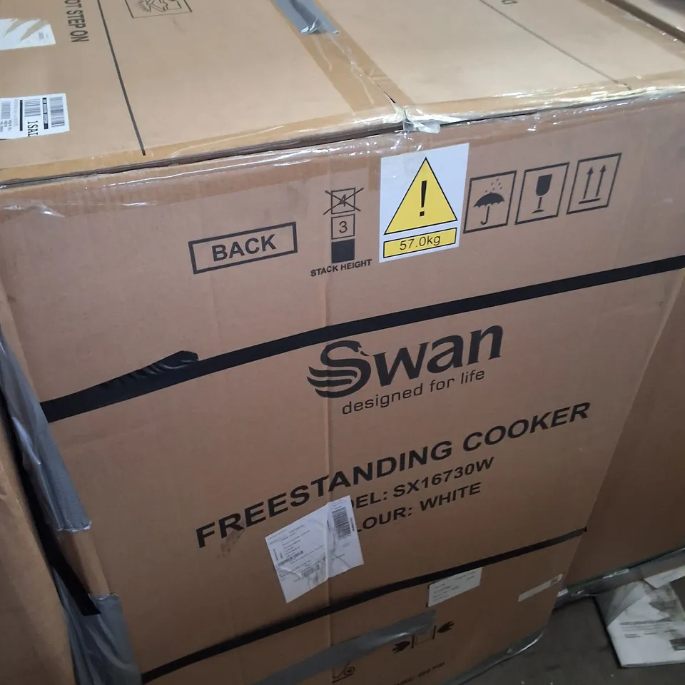 BOXED SWAN SX16730W 60CM ELECTRIC DOUBLE OVEN CERAMIC HOB COOKER - WHITE