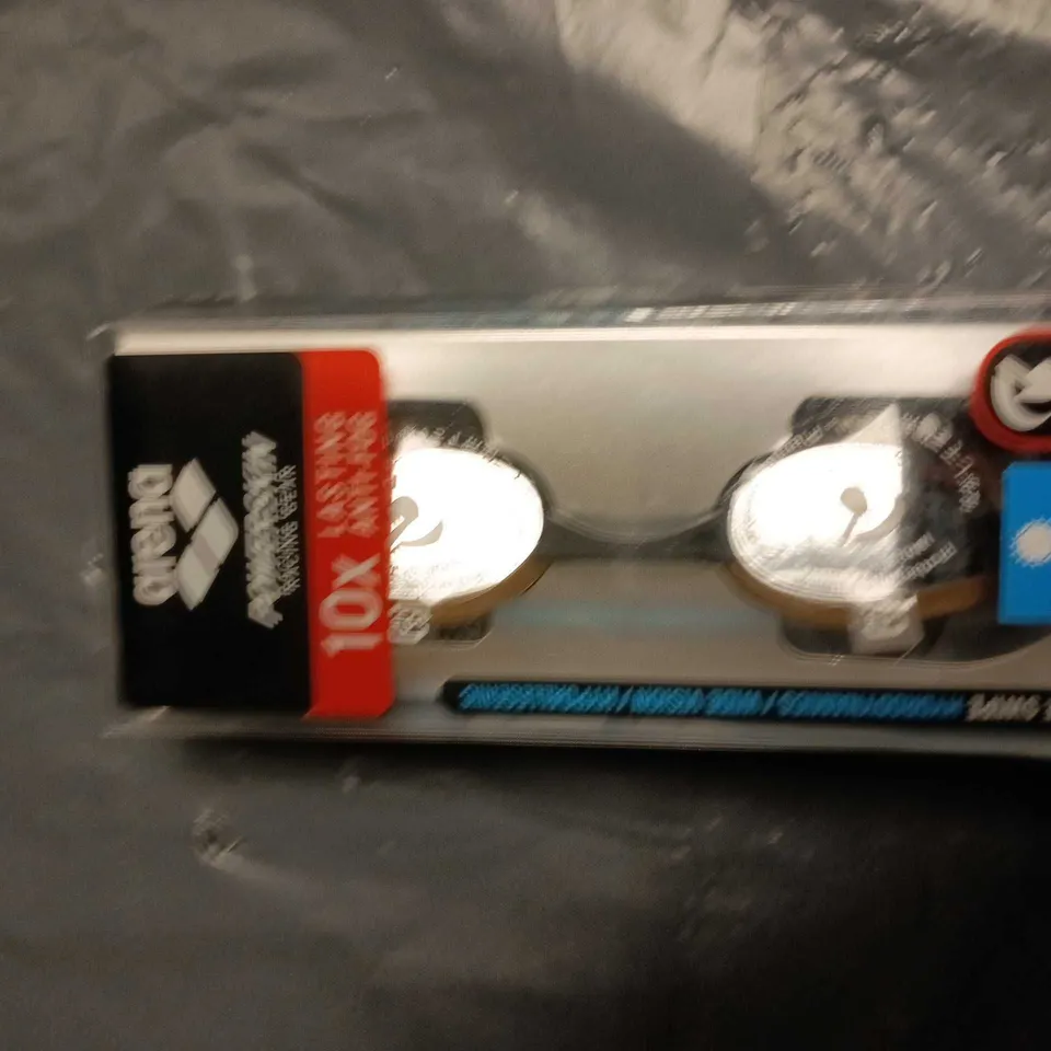 ARENA COBRA SWIPE – BLACK SWIMMING GOGGLES