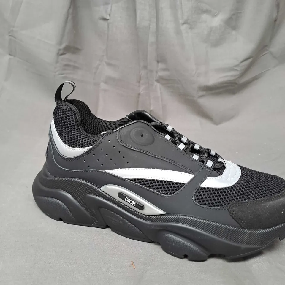 PAIR OF DIOR B22 BLACK CALFSKIN TRAINER SIZE EU 41