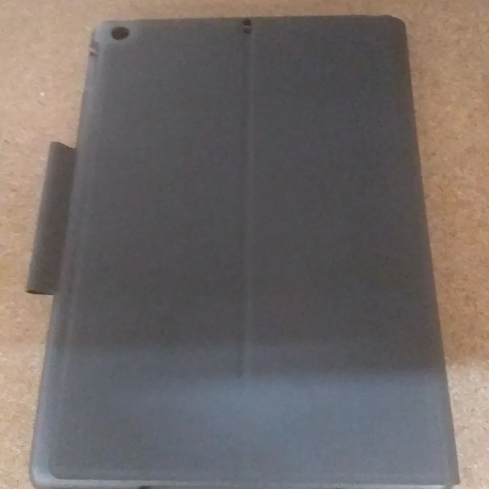 BOXED IPAD SLIM FOLIO BLUETOOTH KEYPAD CASE