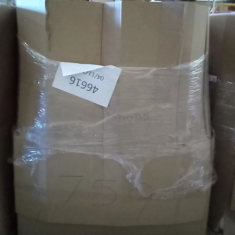 PALLET OF ASSORTED ITEMS INCLUDING FEAGAR MEMORY FOAM SEAT CUSHION, FOLDABLE TRAVEL PILLOW, SHINGUARDS, BOXING GLOVES, SNOW PANTS, SPORTS LIFE JACKET