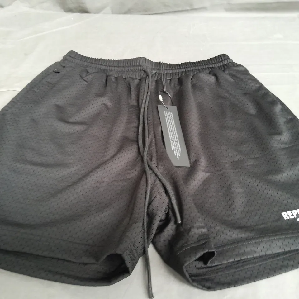 REPRESENT OWNERS CLUB MESH SHORT IN BLACK - LARGE