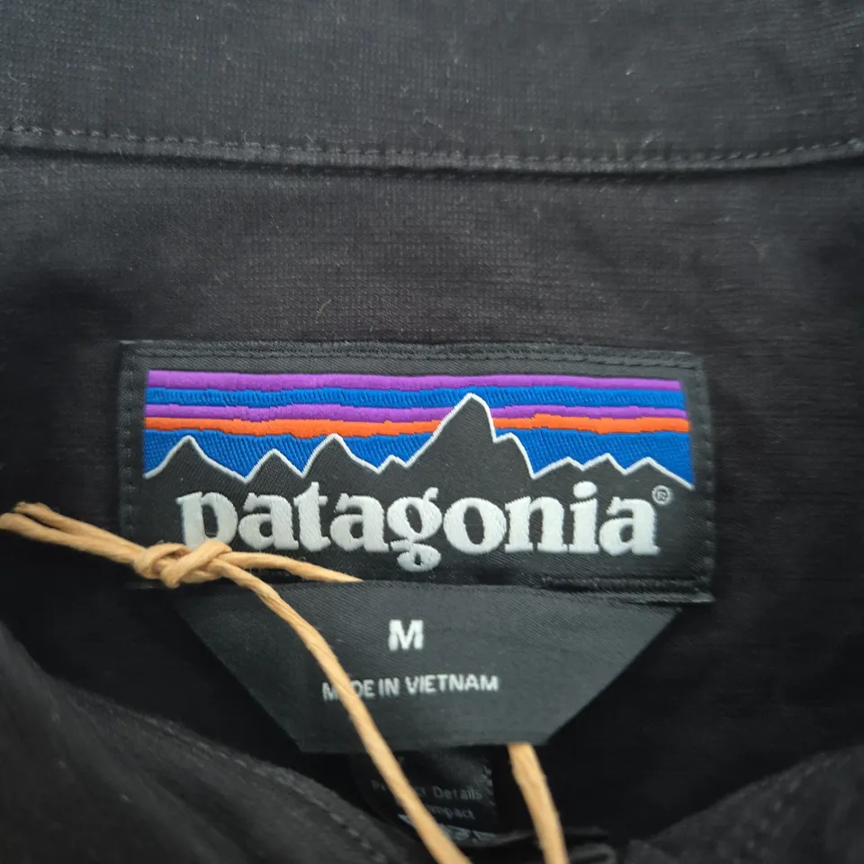 PATAGONIA MEN'S LW ALL-WEAR UNLINED JACKET – BLACK, M