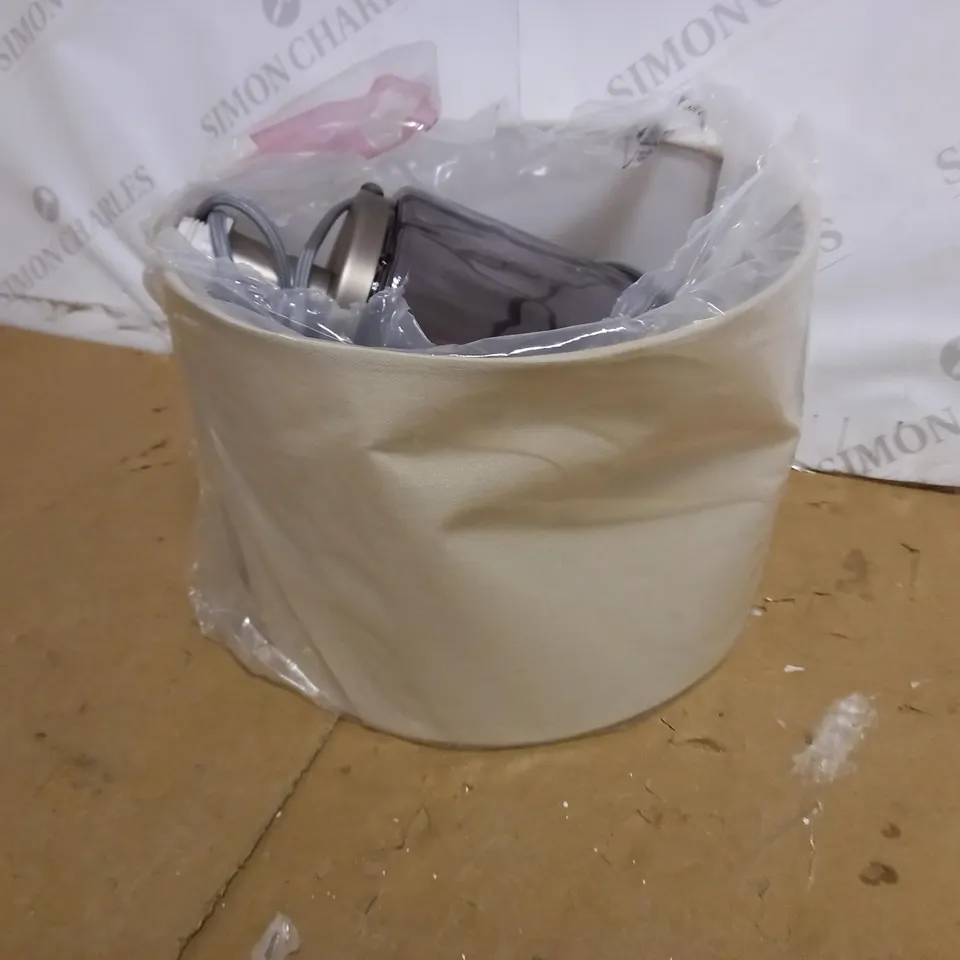 RIPPLE LAMPSHADE WITH LIGHT