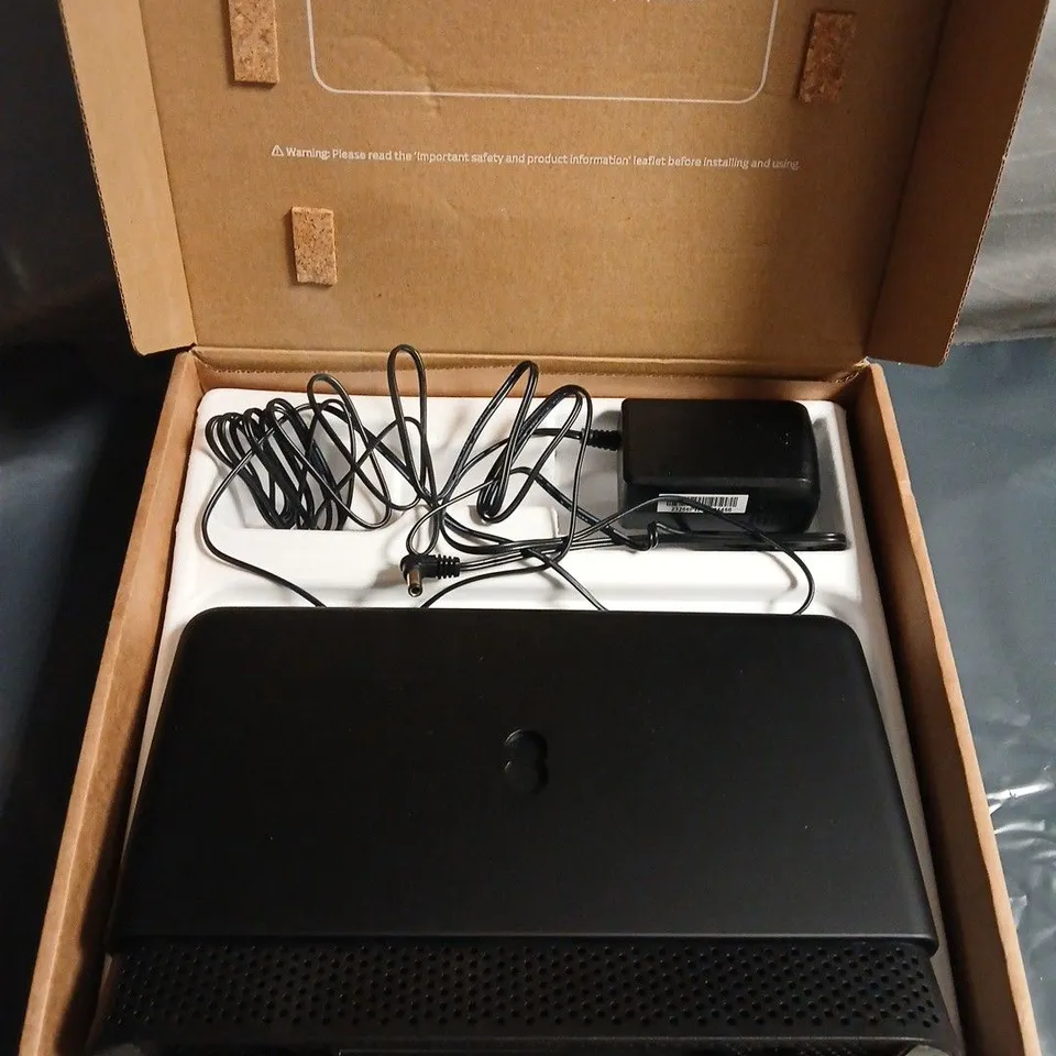 SMART HUB SH20A – HOME NETWORKING DEVICE (BOXED)