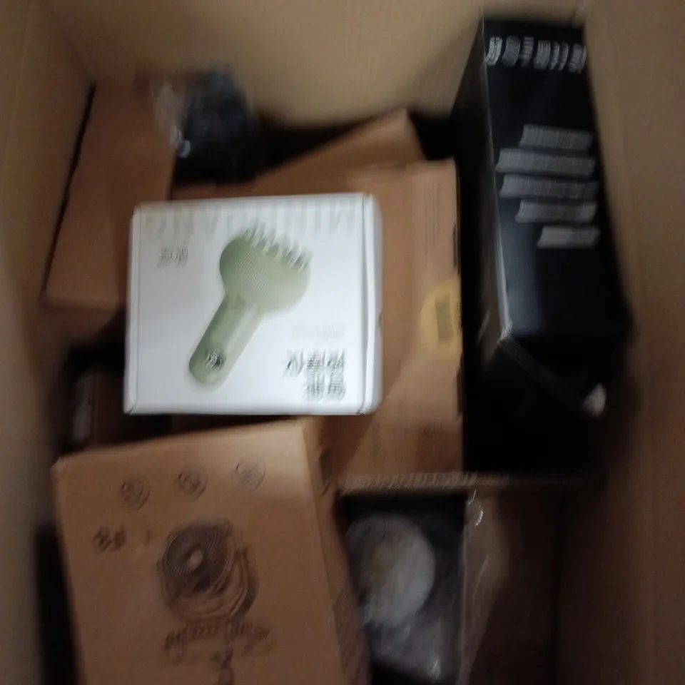 LARGE BOX OF ASSORTED ELECTRICAL ITEMS TO INCLUDE OUTDOOR FAN, SCRAPING INSTRUMENT AND HAIR DRYER  