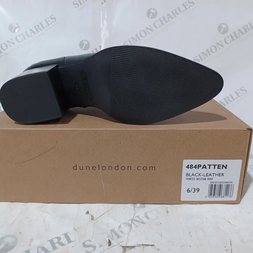 BOXED PAIR OF DUNE LONDON POINTED TOE LOW BLOCK HEEL ANKLE BOOTS IN BLACK SIZE 6