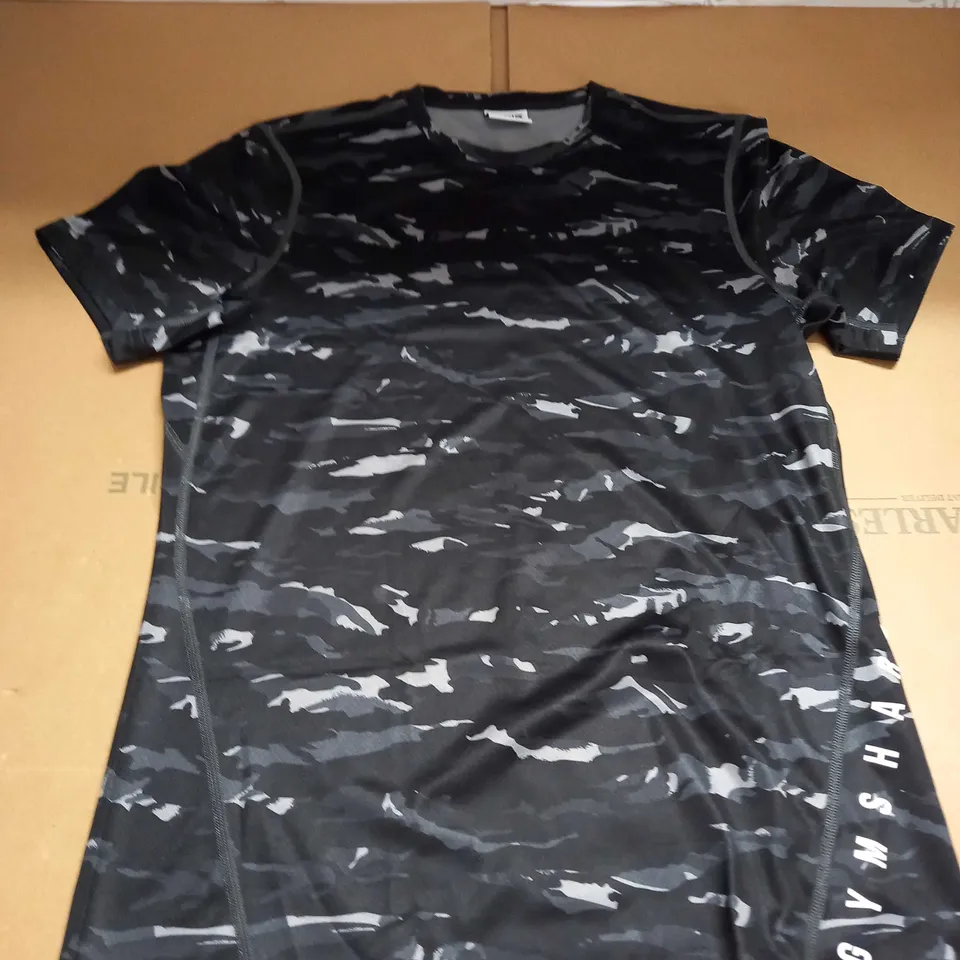 GYMSHARK CAMOUFLAGE T-SHIRT SIZE S