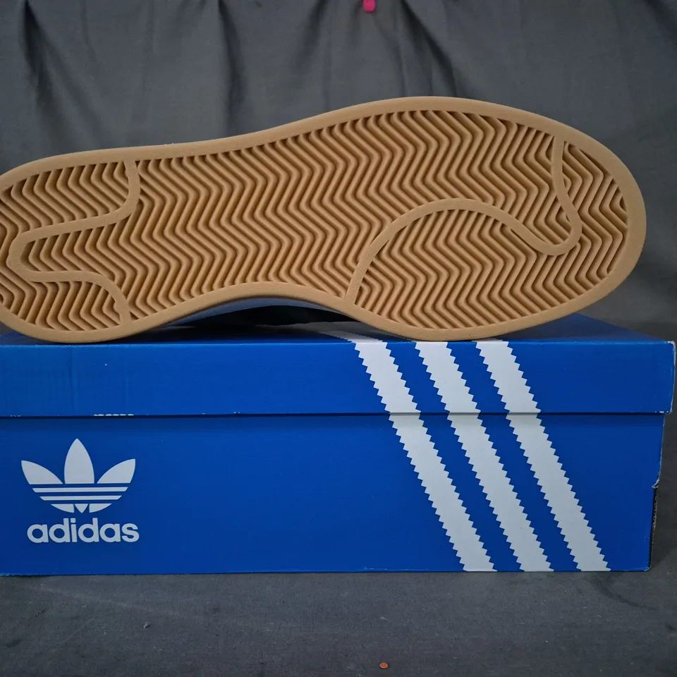 BOXED PAIR OF ADIDAS CAMPUS 00S SHOES IN GREEN/BLACK UK SIZE 12