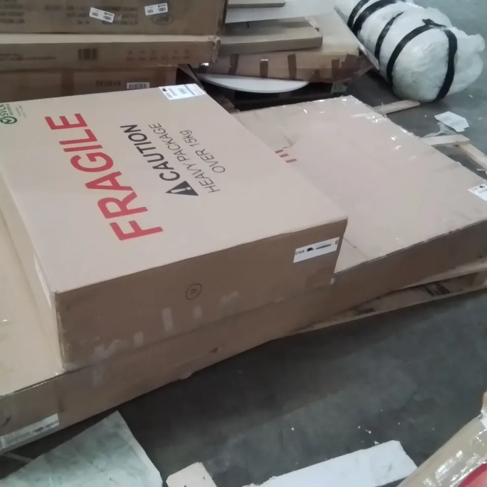 BOXED EXTENDING DINING TABLE (2BOXES