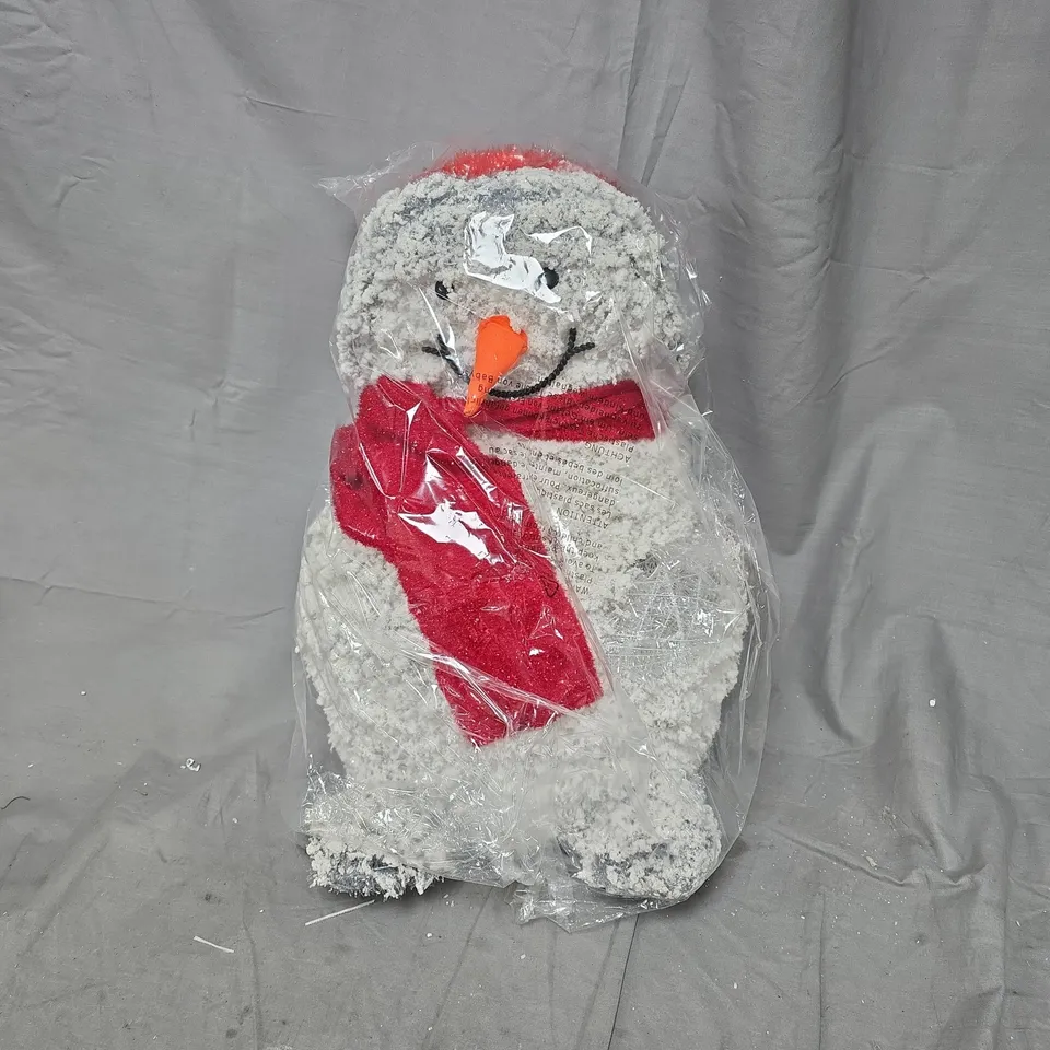 BOXED LIT SNOWY SNOWMAN FAMILY