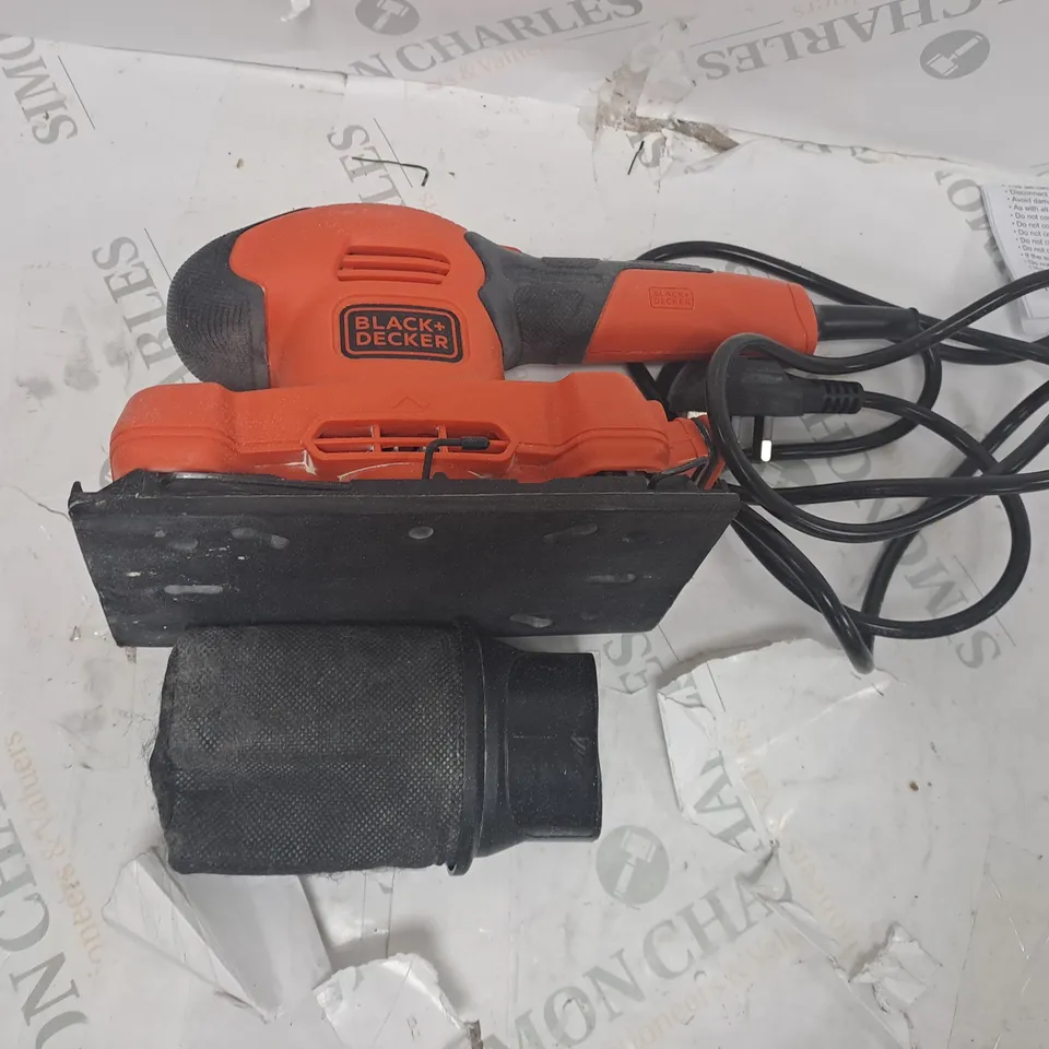 BLACK DECKER FINISHING SANDER 