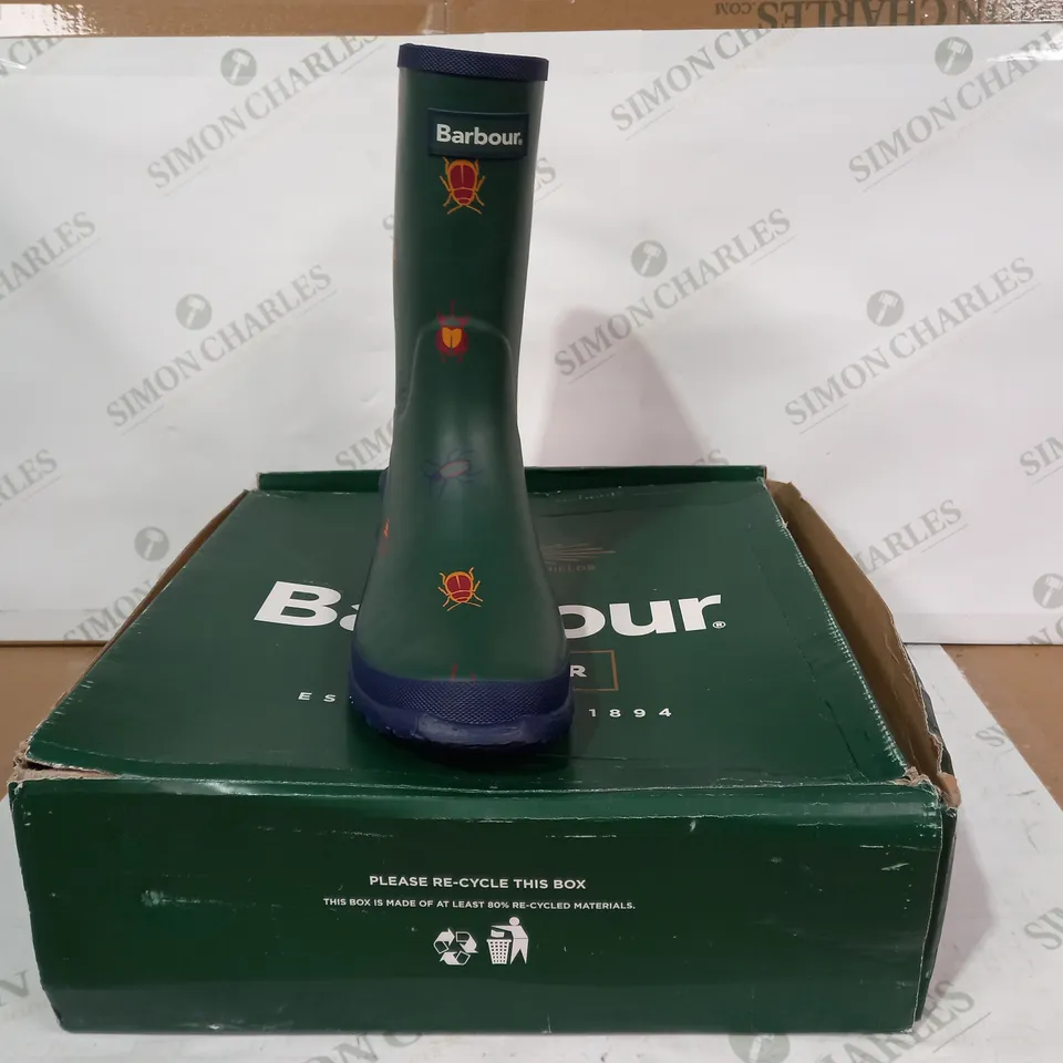 BOXED PAIR OF BARBOUR SHIELD WELLINGTON BOOTS IN NAVY W. BUG DESIGN UK SIZE 6