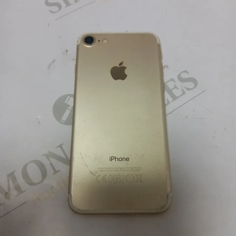 APPLE IPHONE 7
